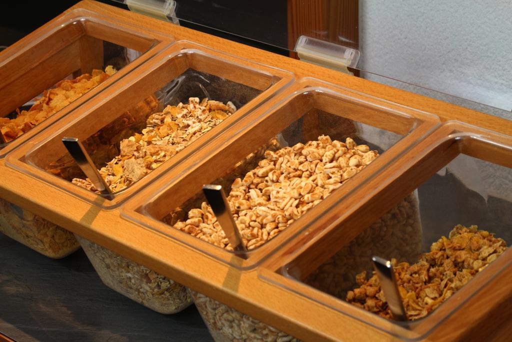Hotel Garni Domino Saas-Fee Ngoại thất bức ảnh